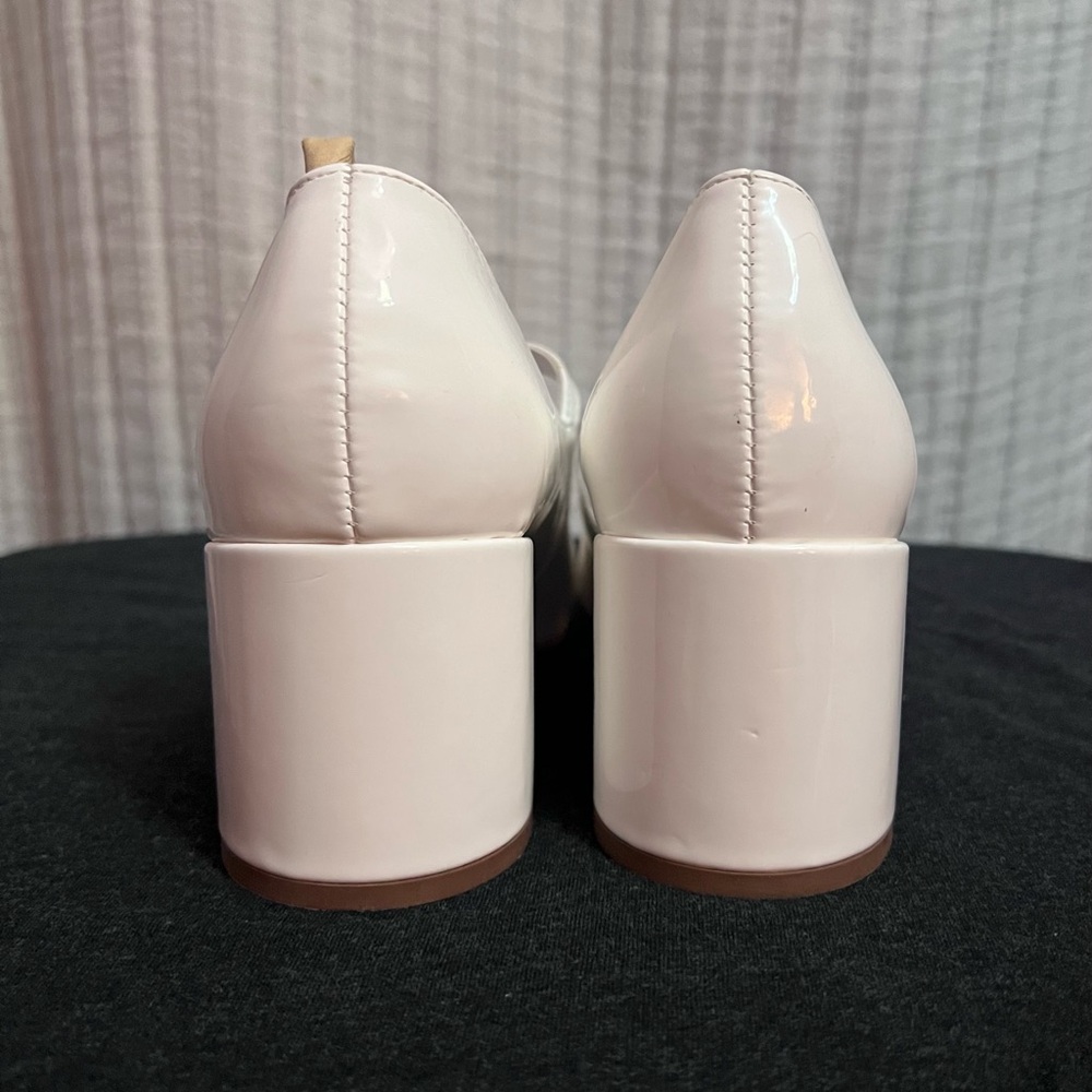 Journee Collection White Okenna Low Heel Square Toe Pumps - Picture 5 of 8
